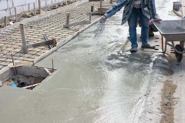 Curing Beton: Kapan dan Bagaimana Melakukannya dengan Benar