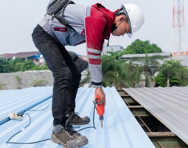 Panduan Cara Pasang Atap Alderon dengan Biaya Terjangkau